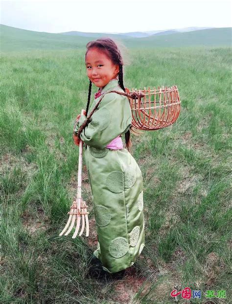 《金翅鸟》般飞遍草原的长调女孩哈拉木吉,让我们看到传承的力量_中国网