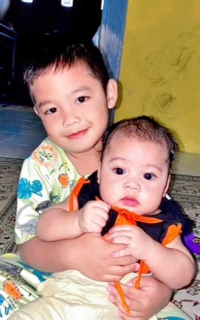 Crocodile Returns Body Of A Drowned Child To Rescue Team In Indonesia ...