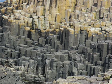 Giant's Causeway Day Tour from Dublin including Carrick-a-Rede Rope ...