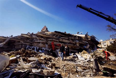 震后生存空间 | 土耳其7.8级地震现场工作随笔（2月15日）_废墟_上部结构_支护