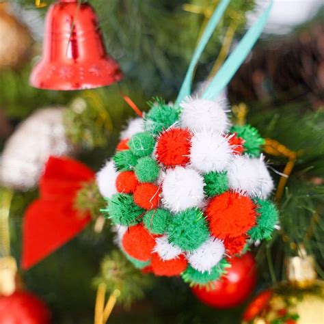 Homemade Christmas Tree Ball Ornaments