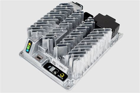 Electric vehicle battery charger - IC650 - Delta-Q Technologies - fixed ...