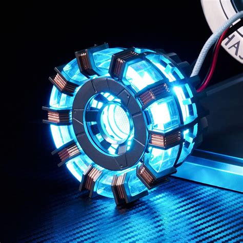 Iron Mans Arc Reactor Evolution Of The Arc Reactor