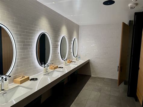 Inside the New Alaska Airlines Lounge at SFO - NerdWallet