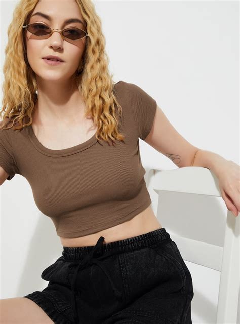 Buy URB_N Women Ribbed Crop Top Online at just Rs. 299.0 ...
