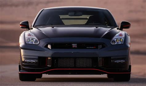 Nissan GT-R 的图像结果