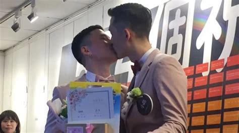 中国首批同婚伴侣背后的故事_同志新闻 - Ganana