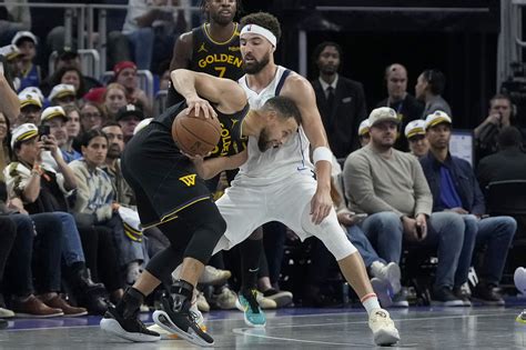 NBA Cup: Stephen Curry, Warriors beat Klay Thompson, Mavericks