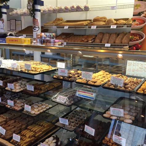 PETER SCIORTINO BAKERY, Milwaukee - Lower East Side - Restaurant ...