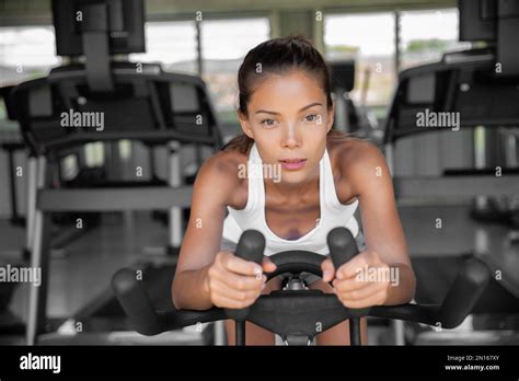 Cycling Exercise Woman 的图像结果