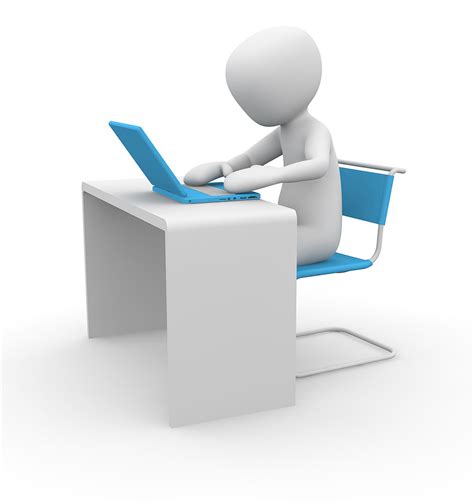 Image of User Using Computer 的图像结果