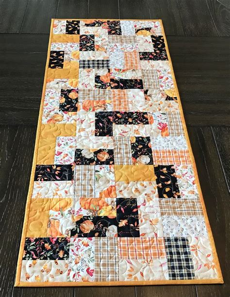 Beginner Quilted Table Runner Patterns 的图像结果