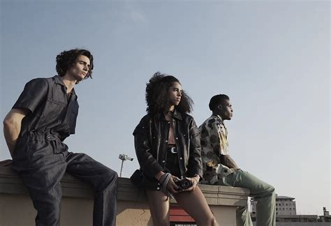 ILCE-7CM2 | Interchangeable-lens Cameras | Sony India