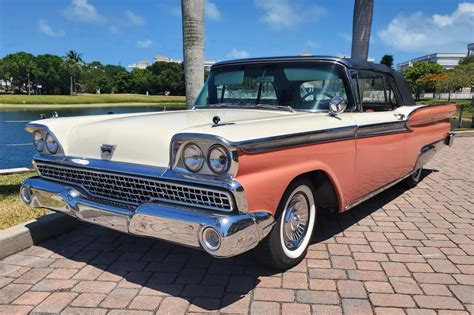 1959 Ford Sunliner Convertible