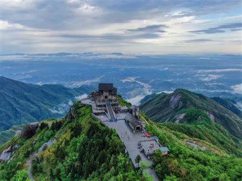 湖南衡阳：南岳衡山景区迎来旅游旺季-人民图片网