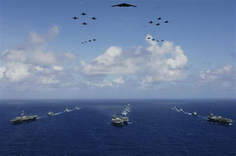 美军集结行动开始，“里根”号航母打击群正在北上，已经抵达南海_腾讯新闻