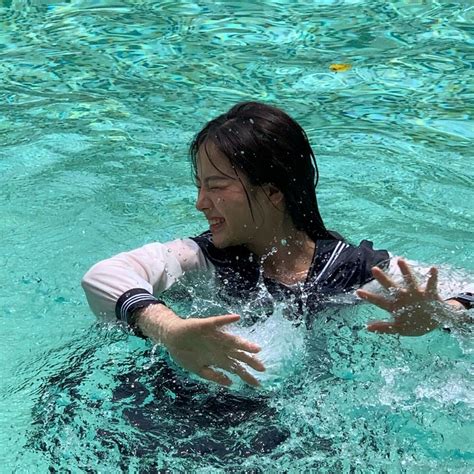 School Uniform Swim 的图像结果