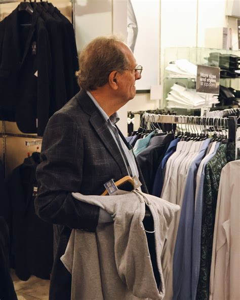 Last week was a shopping spree for our Elancé at Sarasota residents! 🛍️ ...