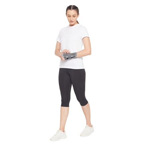 Wrist Splint Ambidextrous – romsons.in