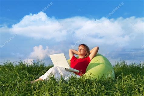 Sit Back Relax 的图像结果