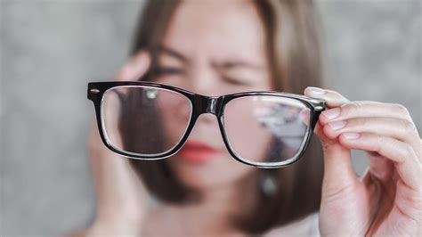 Blurred Vision: What Are The Causes? | Yesglasses