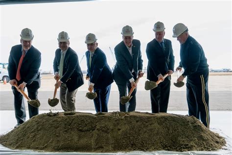 Groundbreaking celebrated for runway project at Quonset State Airport