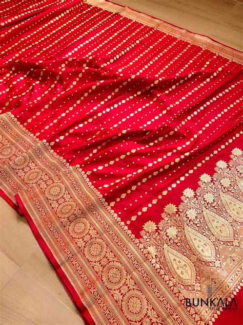 Shop Red Pure Mashru Silk Buti Design Handloom Banarasi Saree – BUNKALA