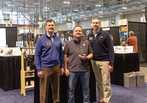 Leupold BX-4 Range HD Rangefinding Binocular Named ‘Best New Optic’ By ...