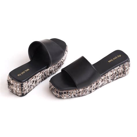 Tweed Rise Flatforms – Dip Your Toes