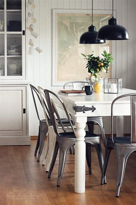 Mezcla de Sillas en el Comedor - Decoracion.IN