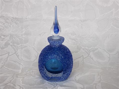 Fifth Avenue Crystal Blue Perfume Bottle – Aunt Gladys' Attic