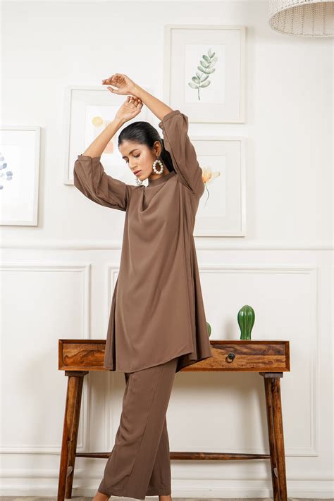 Netose Brown Relaxed Fit Co-ord Set – Netose By LakhNeet (I) Private ...