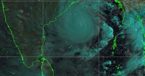 [Hindi] सुपर साइक्लोन अंपन: पिछले 20 वर्षों में बंगाल की खाड़ी का पहला ...