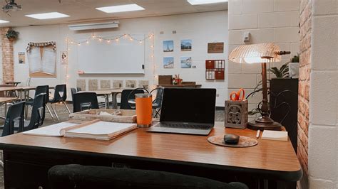 History Class Background 的图像结果