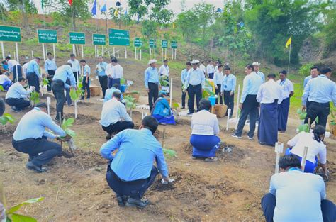 A session inside the Pyidaungsu Hluttaw in progress