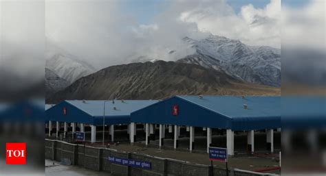 HPCL gives Leh its second source of LPG - Times of India