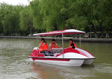 2022大明湖景区游船玩乐攻略,要欣赏“历下秋风”，必须坐...【去哪儿攻略】