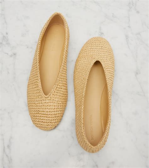 Rosa raffia ballet flats in beige - Bottega Veneta | Mytheresa