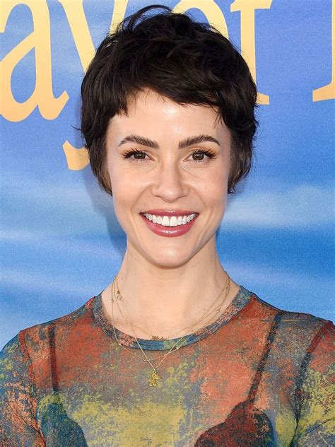 Linsey Godfrey Pictures | Rotten Tomatoes