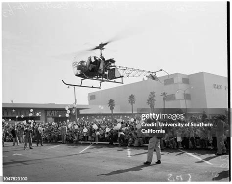 143 Lakewood Center Mall Stock Photos, High-Res Pictures, and Images ...