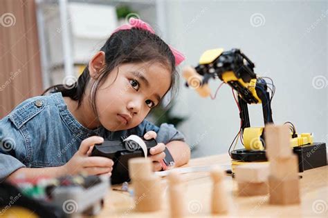 Remote Control Student 的图像结果