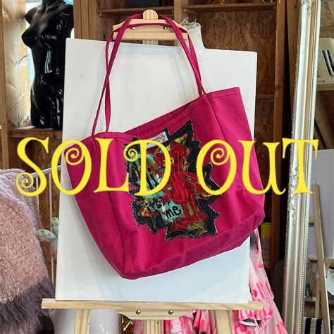 bag-Who is that lovely girl? | badpuppydog