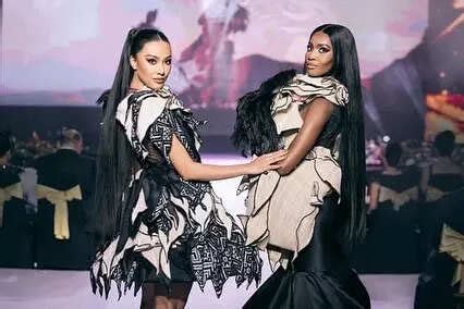 Lalela Mswane walks the runway in style at Bazaar Star Awards 2022