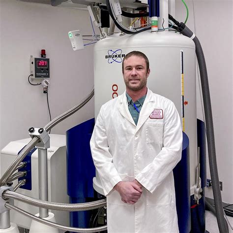 Metabolic mystery gives way, revealing driver of rare kidney cancer | Frederick National Laboratory