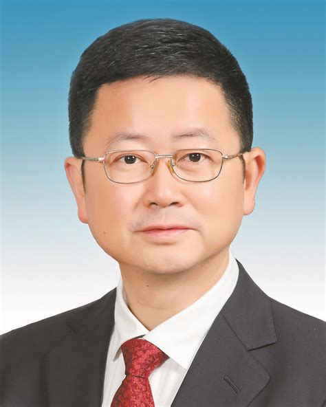 政协重庆市第六届委员会主席、副主席简介_手机新浪网