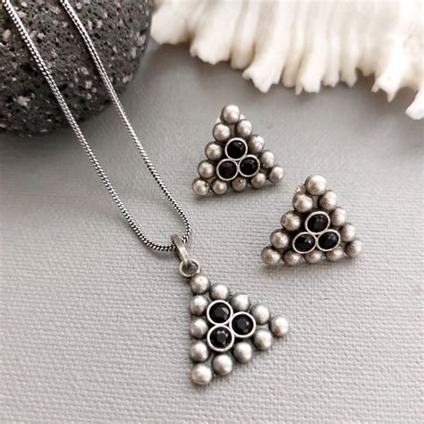 Metal or Oxidized Necklaces – AashirsLifestyle