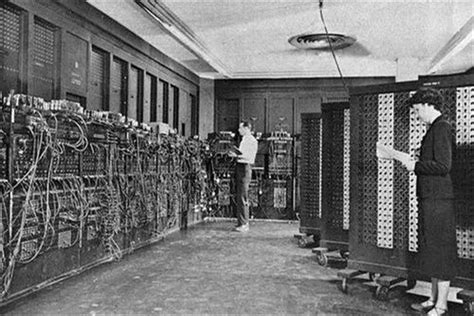 历史：世界上第一台电子计算机，重30吨一台开创时代的庞然大物_腾讯视频}