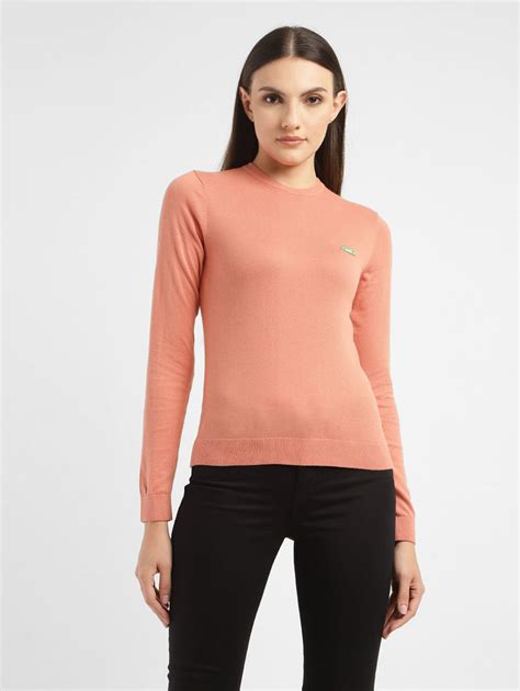 Buy Trendy Men's & Women's Clothing Online – Levis India Store