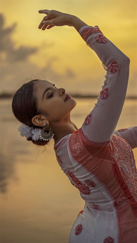 Dance Classes at Shoonya Dance Centre in Ghent, Belgium | Danslessen ...