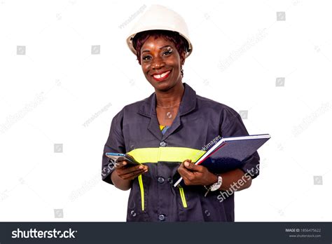 Female Engineer 的图像结果